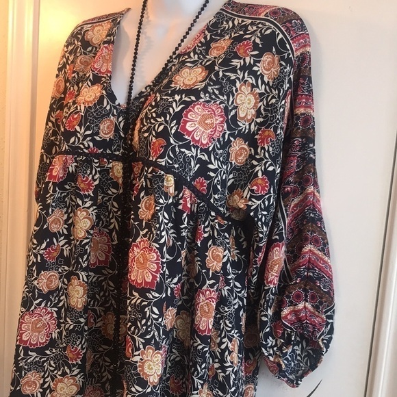 Knox Rose Boho Peasant Top - Picture 3 of 13